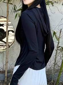 Chaqueta ligera de seda helada para mujer con protección solar para el verano Chaqueta de yoga para exteriores con protección UV Chaqueta transpirable con capucha y corte ajustado Prenda con protección solar - Negro - Ver 2