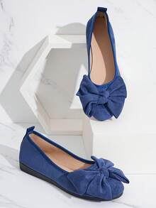 Chic Bowknot Women's Classic Round Toe Flat Shoes - Shallow Soft Bottom Slip-On Shoes, Lightweight And Comfortable - Fashionable Bowknot Design Showcases Elegance - Classic, Fashionable, Elegant, Versatile Valentines - Blue - View 2