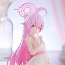 1个精美动漫少女收藏品 - 精致耐用的模型手办，是办公桌和汽车装饰的理想之选，也是送给动漫迷的完美礼物，适合圣诞节装饰、动漫模型玩具和节日礼物。 - 彩色 - 查看 7