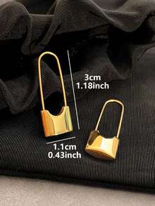 1 Pair Minimalist Chic Paperclip Design Elegant Retro Unique Personalized Casual Hoop Earrings For Women