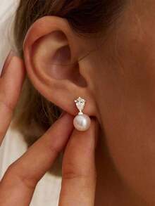 The Bride's Earrings, Elegant Wedding Pearl Jewelry, The Lady Wearing An Elegant And Graceful Demeanor - 銀色 - 查看 10
