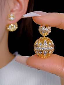 rundraw 2pcs 2026 New Stylish Geometric Hollow Ball Rhinestone Copper Gold Stud Earrings, Suitable For Women's Daily, Dating, Party, Ball, Matching Daily Outfits And Accessories, Best Gift For Friends, Lovers, New Year, Valentine's Day