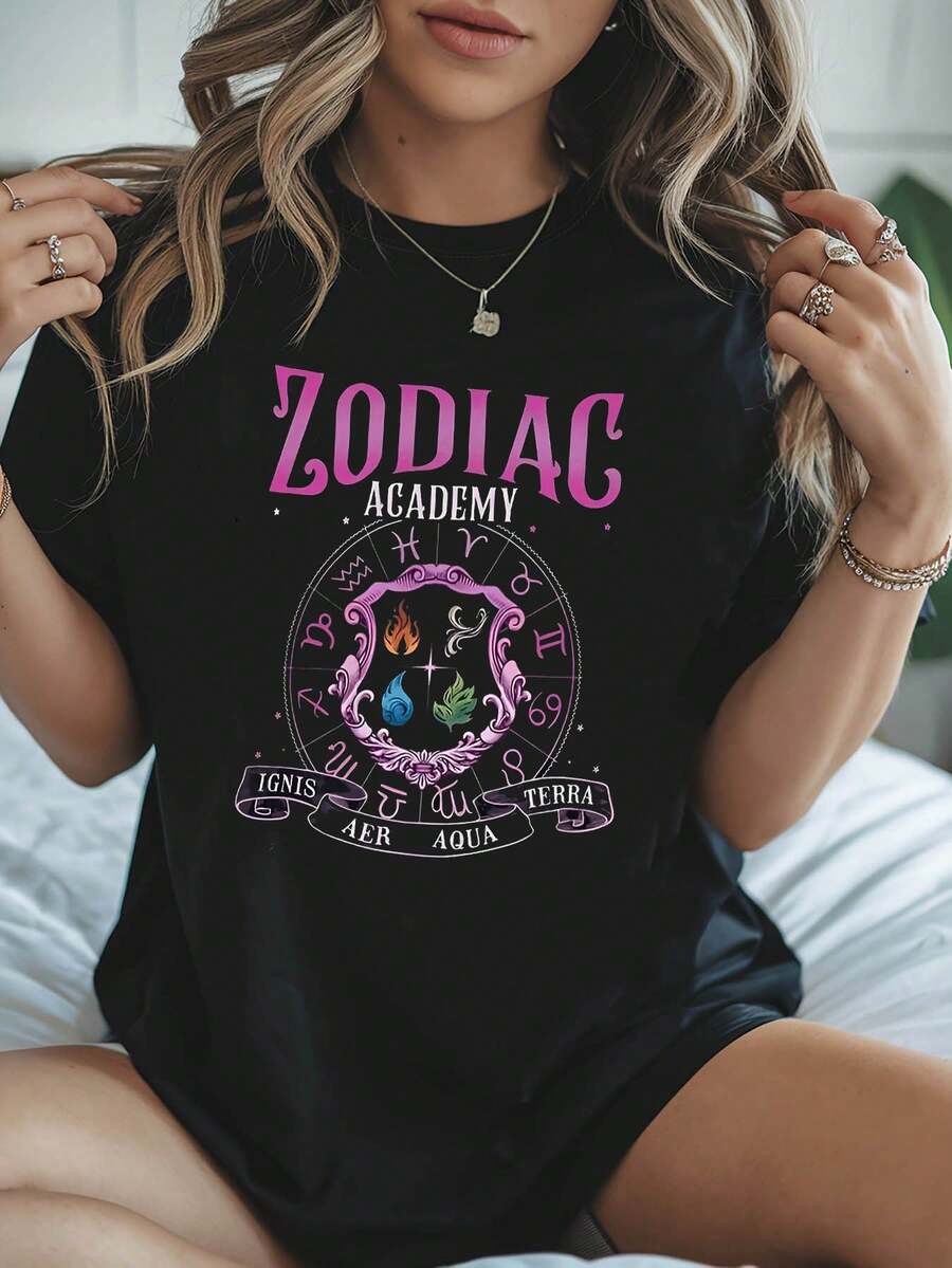 Women's Zodiac Academy & Astrology T-Shirt - Ignis Aer Aqua Elements & Zodiac Signs Graphic Print Short Sleeve Crew Neck Top, Casual Spring Summer Blouse For Themed Events & Casual Attire (Machine Washable) Women's Plus Size Loose Fit T-Shirt - Soft Breathable Premium Cotton Casual Tee, Curvy-Friendly Non-Clinging Top For Daily Wear & Errands - 黑色 - 查看 1