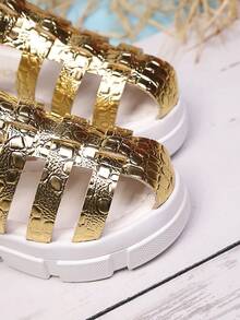 新款时尚女童罗马凉鞋，优雅公主鞋，鳄鱼纹金色高跟凉鞋，适合夏季日常穿着、派对和海滩活动 - 金色 - 查看 6