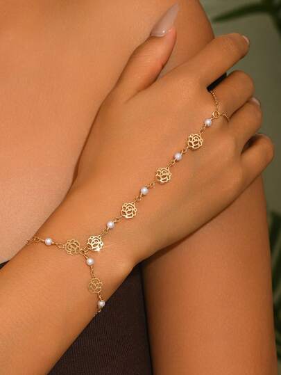 1pc Minimalist Gold Tone Flower & Faux Pearl Decor Adjustable Finger Chain Bracelet, Versatile For Daily Wear, Party, Outing, Date