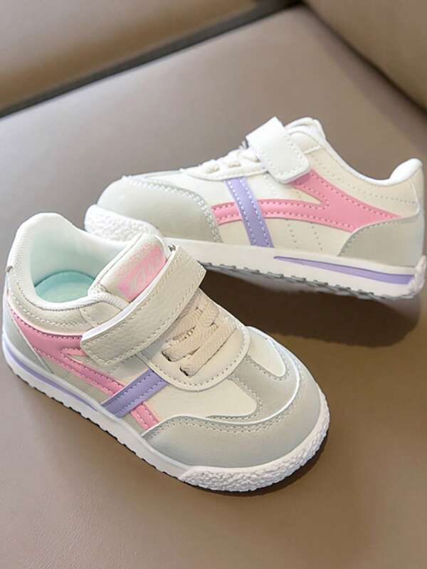 1双粉色撞色拼接橡胶鞋头轻便透气儿童运动鞋，经典复古风格，方便穿脱，舒适布内衬，耐磨防滑橡胶厚底，适合3-13岁女学生日常校园生活、购物、生日派对、假期、海滩度假等场合，2026春夏新款。