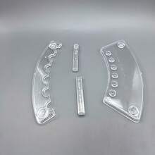 时尚黑色飞镖靶架 - 耐用PP材质，可容纳8支飞镖，适合万圣节/圣诞节/感恩节等庆祝活动，是馈赠佳品。 - 彩色 - 查看 6