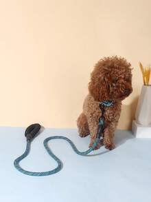 A Nylon Rope Pet Leash Suitable For Walking Cats And Dogs.