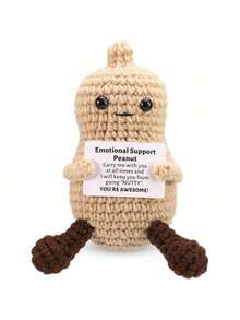 这款手工编织的毛绒娃娃摆件，上面写着充满正能量的鼓励话语，可以作为小礼物送给亲朋好友。可爱的针织玩具非常适合摆放在客厅或书桌上，既可作为生日礼物，也可作为房间装饰摆件。精美的娃娃设计和鼓励的话语，温暖又甜蜜！这些可爱的娃娃将永远是你的朋友，它们会让你感到放松和快乐！ - 彩色 - 查看 13