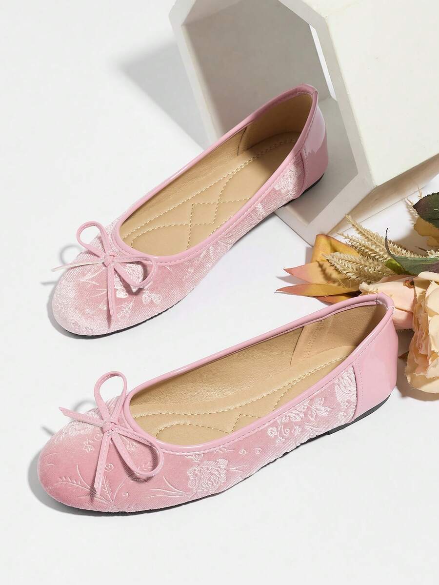 Giày búp bê nữ cỡ lớn mũi tròn màu hồng nhạt bằng da lộn, kiểu dáng retro, thoải mái, thích hợp mang vào mùa xuân/thu 2026. Giày công sở đa năng có nơ, kiểu dáng thanh lịch, không gây mỏi chân. - Hồng - Xem 1