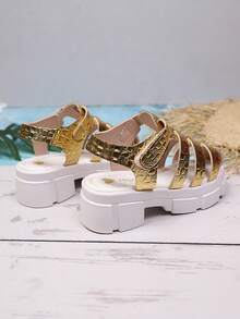 新款时尚女童罗马凉鞋，优雅公主鞋，鳄鱼纹金色高跟凉鞋，适合夏季日常穿着、派对和海滩活动 - 金色 - 查看 4