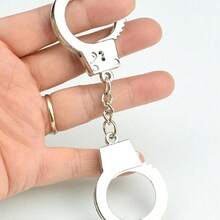 1pc Creative Handcuffs Shaped Keychain Simple Personalized Bag Ornament Accessory Suitable As A For Friends Keychain Accessories Small Gift - Multicolor - View 1