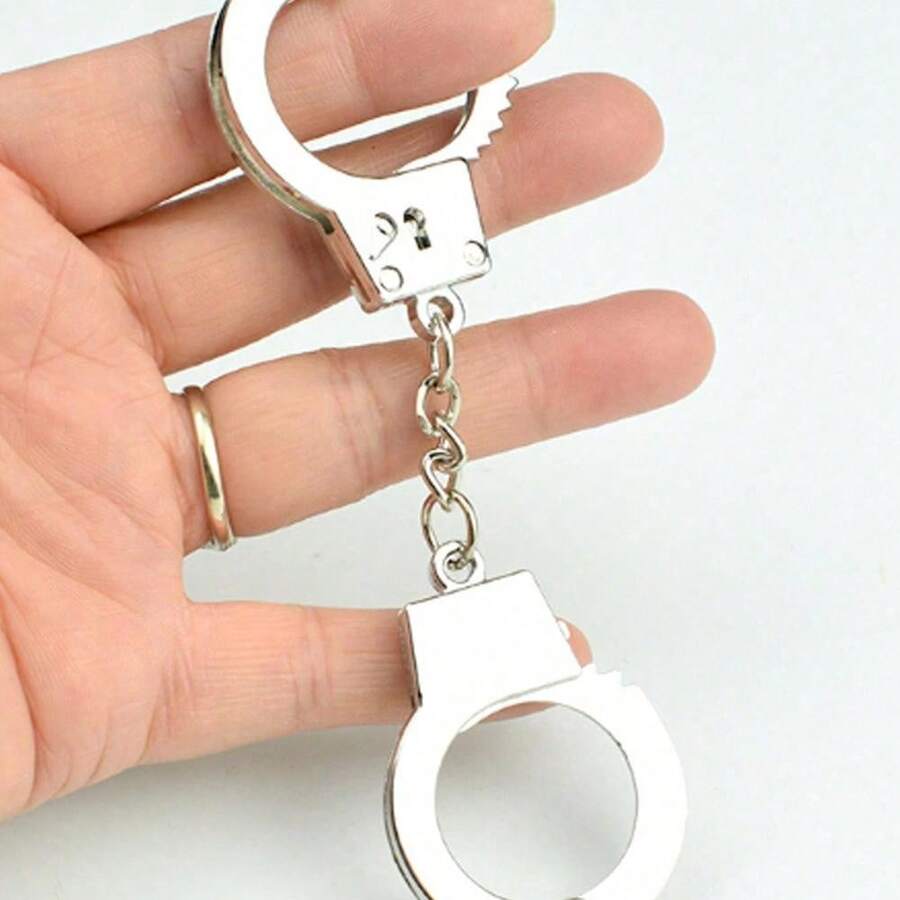 1pc Creative Handcuffs Shaped Keychain Simple Personalized Bag Ornament Accessory Suitable As A For Friends Keychain Accessories Small Gift - Multicolor - View 1