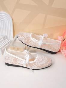 1 Pair Of White Lace Bow Shallow Flat Shoes For Teenagers, With Lace And Satin Material On The Upper, Bow Decoration, Round Toe Low Top Style, Flat Bottom Comfort, Elegant Fairy Style, Suitable For Campus Activities And Girlfriends Shopping - 白色 - 查看 2