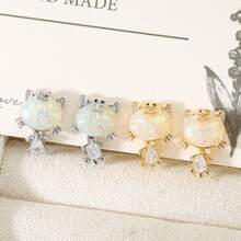 一对可爱又性感的动物耳夹，镶嵌小巧的锆石，百搭又个性，适合女孩日常佩戴，可以送给朋友或爱人。 - 動物耳夾 - 查看 4