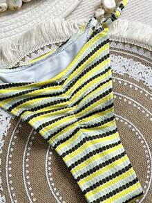 2pcs Textured Fabric Resin Buckle Fashionable Women Bikini Swimsuit - Multicolor - View 6