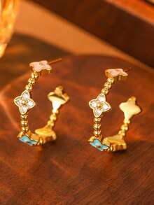 rundraw 2 buah Anting Hoop Emas Tembaga Gaya Elegan Bertatahkan Zirkonia Geometris Bentuk Daun Semanggi Model Baru 2026 untuk Wanita, Cocok untuk Perjalanan Sehari-hari - Anting berlian - View 5