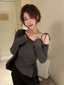 侧边系带开衩修身露肩褶皱抽绳不对称长袖T恤 - 灰色 - 查看 7