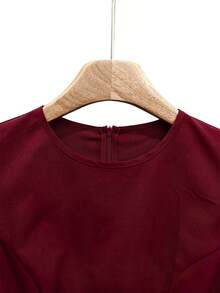 女士优雅约会/休闲A字腰带中长连衣裙，短袖，春夏款 - 酒紅色 - 查看 3