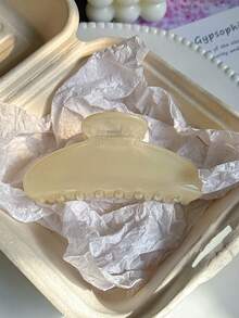 2pcs/1set Women Yellow One-Piece Clip & White Shell Clip Combo, Fashionable Hair Claw Hair Accessories, Elegant Minimalist Solid Color Hair Claws Suitable For Daily, Casual, Party, Beach, Vacation, Hairstyling, Washing Hair, Makeup, Outfit Accessories, Autumn/Winter/Spring/Summer Women Claw Clip Elegant Hair Clips - Multicolor - View 5