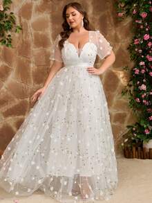 女士大码优雅复古浪漫亮片网纱刺绣拼接婚纱，适合新娘送礼会、婚礼、单身派对、订婚早午餐、蜜月招待会、彩排晚宴、正式晚宴、春夏秋季等场合。