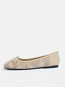 2026新款加大码女士圆头绒面芭蕾舞鞋，舒适休闲一脚蹬鞋，百搭连衣裙，优雅蝴蝶结装饰，舒适平底鞋，不伤脚 - 杏色 - 查看 4