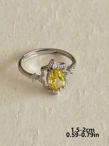 1枚时尚镂空星月戒指，简约铜色水钻仿黄水晶银色开口戒指，适合女性日常、派对、节日佩戴，亦可作为节日礼物、周年纪念礼物、珠宝礼品或日常送礼。