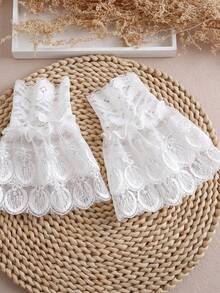 1 Pair Women's Fashion Versatile Fabric Flared Faux Cuff Lace Splice Wedding Socks - Multicolor - View 3