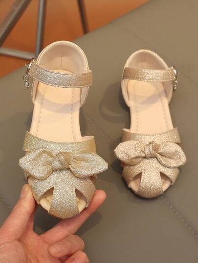 1 Pair New Style Girls' Sandals, Cute, Fashionable, Elegant Flat Sandals, Non-Slip, Comfortable, Lightweight, Suitable For Parties, Casual Daily Wear