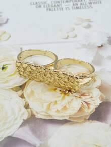 1枚14K镀金镂空双指金块戒指，适合男士日常佩戴和参加派对，是新年、万圣节、圣诞节、复活节送给男友的最佳礼物。 - 金色 - 查看 7