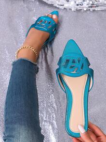 新款春夏时尚品牌 H Style 女士拖鞋，休闲系带罗马凉鞋，舒适穆勒凉鞋，黑色、米色、棕色可选，平底，压纹，沙漠钥匙图案，法式优雅水钻厚底坡跟凉鞋，沙滩鞋，简约室内/室外拖鞋，鳄鱼纹金属装饰平底凉鞋 - 藏蓝色 - 查看 7