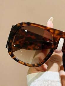 1 Pair Leopard Print Brown Shield Shaped Large Frame Stylish Glasses, Suitable For Daily Wear, Street Photography, Vacation, Beach, And Back To School Season - Tofu Pudding With Double Tea Leaves - View 3