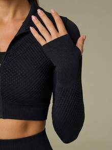 UONNOU Bộ đồ thể thao nữ 2 món, áo dài tay và quần định hình, trang phục thường ngày ngoài trời cho nữ, đồ thể thao, đồ định hình, đồ ôm sát, kiểu áo khoác, kiểu áo khoác mô tô, cổ đứng, khóa kéo toàn thân, thiết kế lỗ xỏ ngón tay thể thao, áo siêu ngắn ôm sát, nâng mông, làm thon gọn eo và bụng, tạo dáng chân và giúp bạn trông thon gọn hơn, quần thể thao ôm sát, độ co giãn cao và khả năng định hình tốt, vải dệt kim mềm mại không đường may, thích hợp cho các hoạt động thể thao và ngoài trời, yoga, tập gym, chạy bộ, sinh hoạt hàng ngày, đi làm, tiệc tùng và lễ hội, v.v., bộ đồ thể thao và ngoài trời thời trang cho mọi mùa, phong cách thu đông, xuân hè. - màu đen - Xem 6