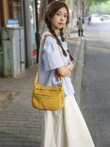 New Lightweight Multi-Compartment Casual Shoulder Crossbody Bag, Fashionable Commuter Bag For Middle-Aged And Elderly Mothers, Minimalist Design - Yellow - View 11
