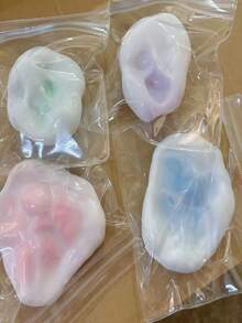 1个手工麻糬减压玩具，软糯糯的米糊质地，捏一捏就能缓解压力，薄如冰片的外皮，软糯的麻糬口感，是愚人节办公室和派对的理想礼物，也是最佳桌面减压玩具、生日礼物和新年礼物。 - 彩色 - 查看 10