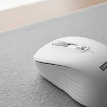 Lenovo N560 Wireless Mouse, Ergonomic Design, 2.4G Three-Mode Mouse With BT 3.0/5.2, 800/1200/1600 DPI Optical Tracking, Compatible With PC/Laptop/Tablet/Smartphone, Gaming And Office Computer Mouse - White - View 3