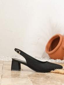 Giày cao gót mũi nhọn màu đen, sandal bít mũi kiểu retro, giày bít mũi đế vuông mới cho nữ mùa xuân/hè 2026. - màu đen - Xem 5