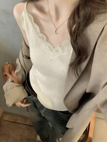 Lace Camisole Women's Undershirt, V-Neck Knit Vest With Lace Patchwork, Suitable For Winter, Christmas, Spring New Year Outfits - Apricot - View 3