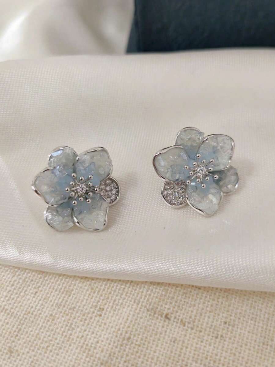 一对优雅蓝色花朵水钻耳钉，时尚百搭，适合日常佩戴，女士必备。 - 藍色 - 查看 1