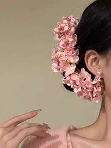 女士时尚精致甜美优雅粉色仿真花朵U型发夹，发饰，适合日常佩戴，居家、学校、海滩、办公室、通勤、派对、节日、生日、返校、大学风、新年、情人节、母亲节礼物、婚礼、音乐节等场合，春夏秋冬皆宜，可作发夹、发卡、发卡使用。 - 彩色 - 查看 2