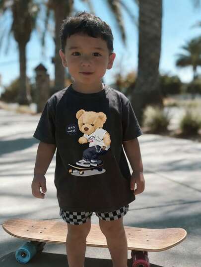 Camiseta de manga corta con estampado gráfico para niño, top de verano para juego activo