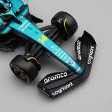 Burago 1/43 比例阿斯顿·马丁阿美F1车队AMR23 2023 & AMR25 2025 #14 费尔南多·阿隆索合金压铸F1赛车模型，节日生日收藏礼物 - AMR25 #14 - 查看 4