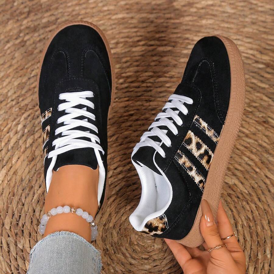 Women's Sneakers 2025 Round Toe Lace-Up Comfortable Flat Casual Versatile Single Shoes Student Shoes Casual Sports Shoes - màu đen - Xem 1