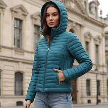 Damska kurtka pikowana z kapturem – lekka, ciepła, stylowa, zapinana na suwak, z kieszeniami, idealna na jesień i zimę, modna kurtka przejściowa, funkcjonalna i zimę, modna kurtka przejściowa, funkcjonalna i zimę, modna kurtka przejś - 水鴨藍 - 查看 3