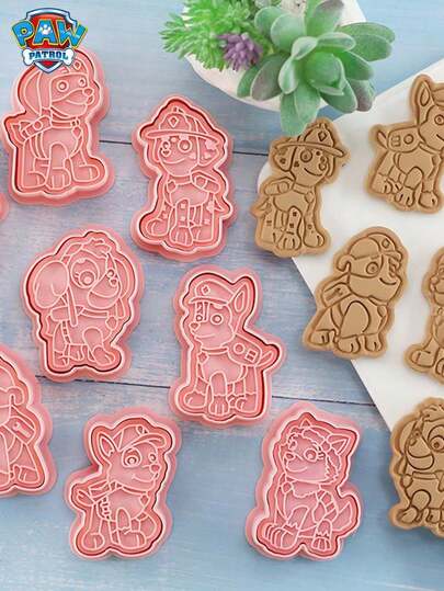  8pcs/Set Paw Patrol Christmas Cookie Cutter Set, Cartoon Christmas Ball Shaped Fondant Cookie Baking Molds, 3D Pressing Tools, Christmas Decorations, Christmas Gifts, Christmas Decor