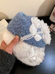 1件极简主义花卉针织贝雷帽，适合春秋季节，韩式风格，修饰脸型，显瘦，百搭，艺术画家帽。