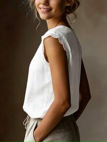 女士复古亚麻混纺短袖上衣，蕾丝拼接圆领宽松透气亚麻混纺T恤，夏季白色 - 白色 - 查看 5