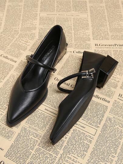 2025夏季新款时尚百搭女士玛丽珍平底鞋，适合办公室、休闲派对等场合，尖头设计，粗跟，金属装饰，优雅简约，高品质乐福鞋，货号73598-7，黑色、棕色、米色可选