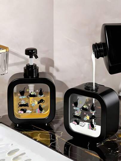 Garrafa Dispensadora de Sabão com Gato Preto Fofo e Padrão Floral - Garrafa com Bomba Recarregável para Detergente de Louça, Sabonete Líquido, Loção, Decoração Compacta de Cozinha/Banheiro, Presente de Inauguração para Amantes de Gatos, Decoração de Primavera, Material de Plástico Durável, Acessório de Banheiro, Design Divertido, Bomba Fácil de Usar, Decoração para Casa