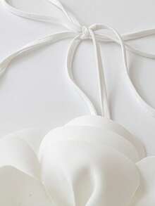 Pretty and Ole Top corto sin mangas, con cuello de atar, decoración floral, de punto acanalado y sin costuras para mujer de talla grande - Blanco - Ver 6